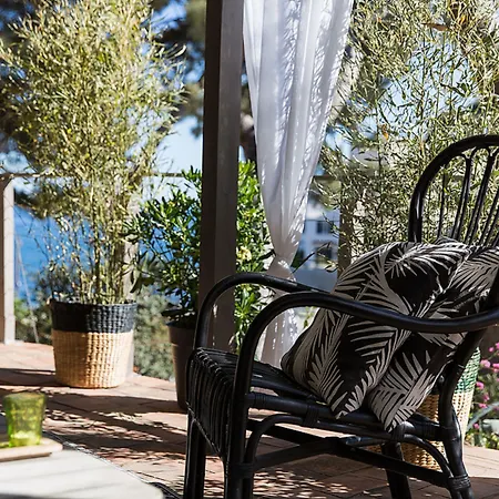 מלון Le Jardin D'emile 3*