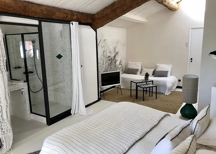 Le Jardin D'emile Szálloda 3*