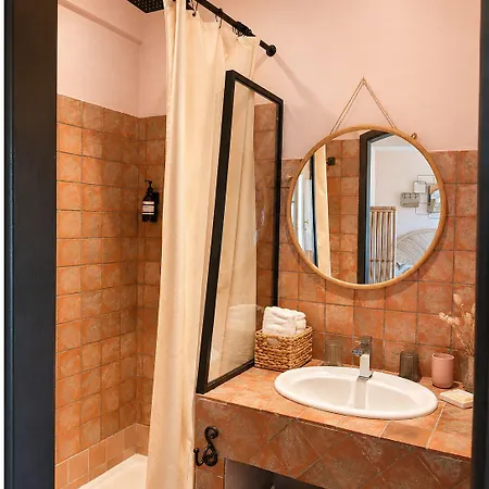 Le Jardin D'emile Hotel 3*