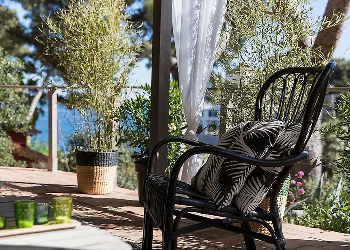 Hotel Le Jardin D'emile 3*