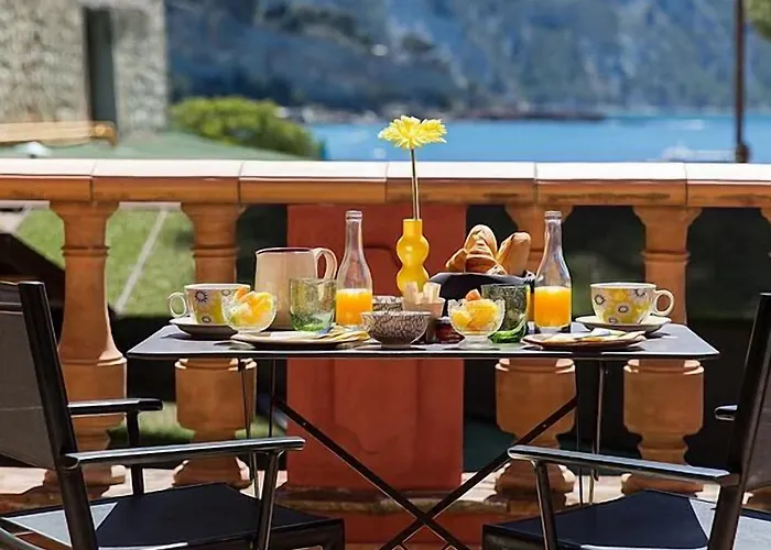 Le Jardin D'emile 호텔 3*